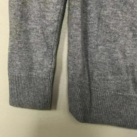 MICHAEL Michael Kors Women's Gray Knit Sweater w/Silver Zipper Accents -Small - Picture 3 of 9